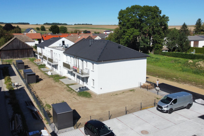 Mietwohnanlage Grünspecht Blick vom Parkplatz aktueller Baufortschritt Sep. 25